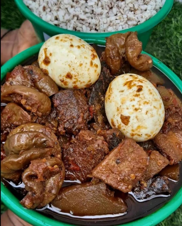 Ofada Rice with Ayamase - Image 2